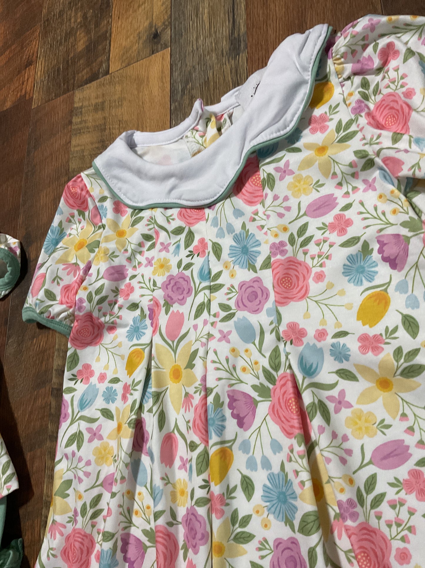 Floral Bouquet Sister Collection