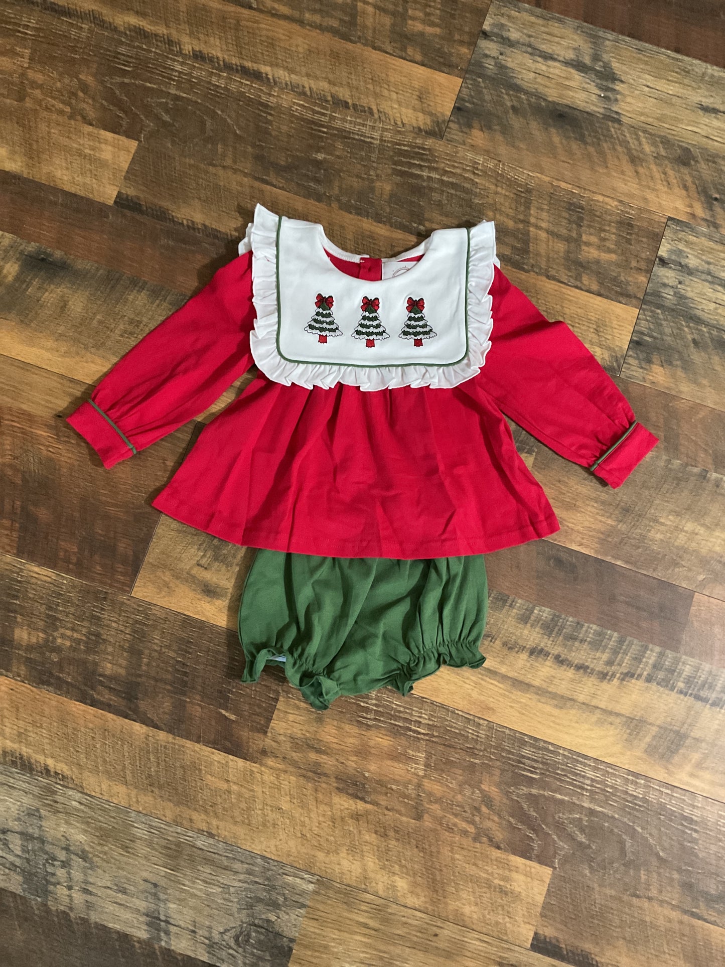 Evergreen Elegance Bloomer Set