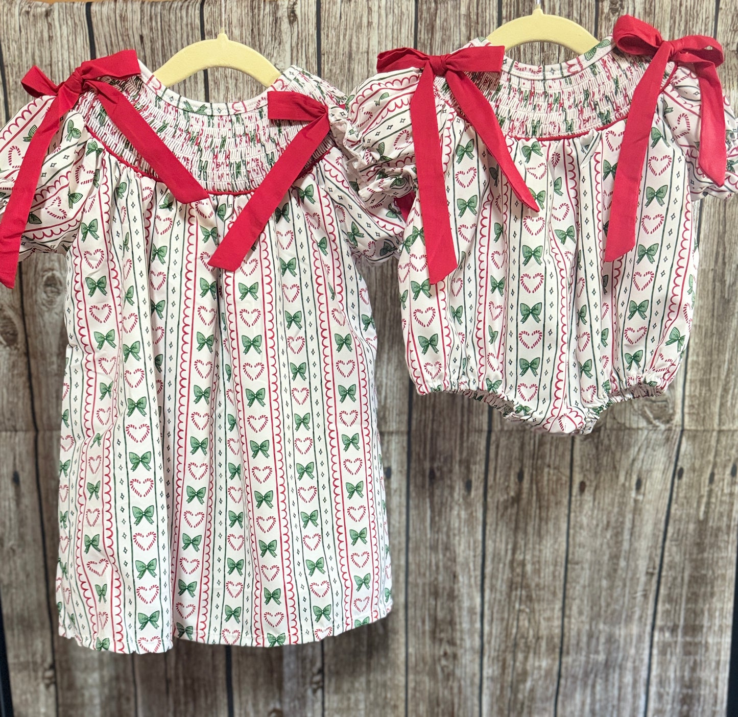 Holly Jolly Bows Collection