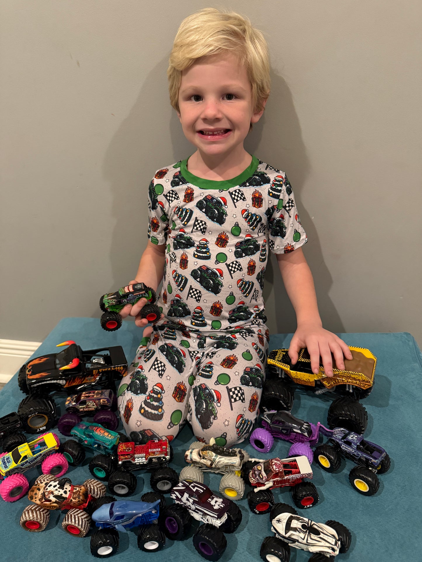 Diggers Holiday Bash Bamboo