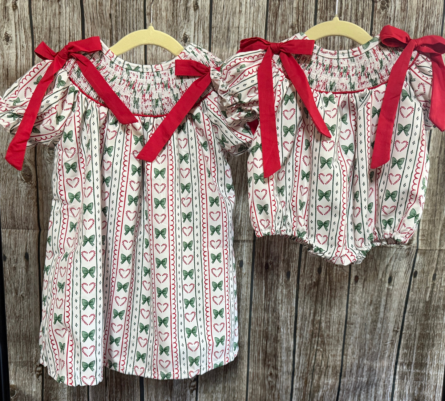 Holly Jolly Bows Collection