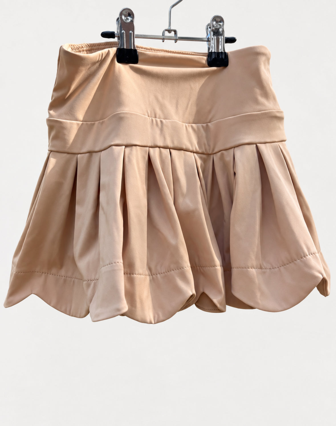 Scalloped Pleated ￼Athletic Skorts
