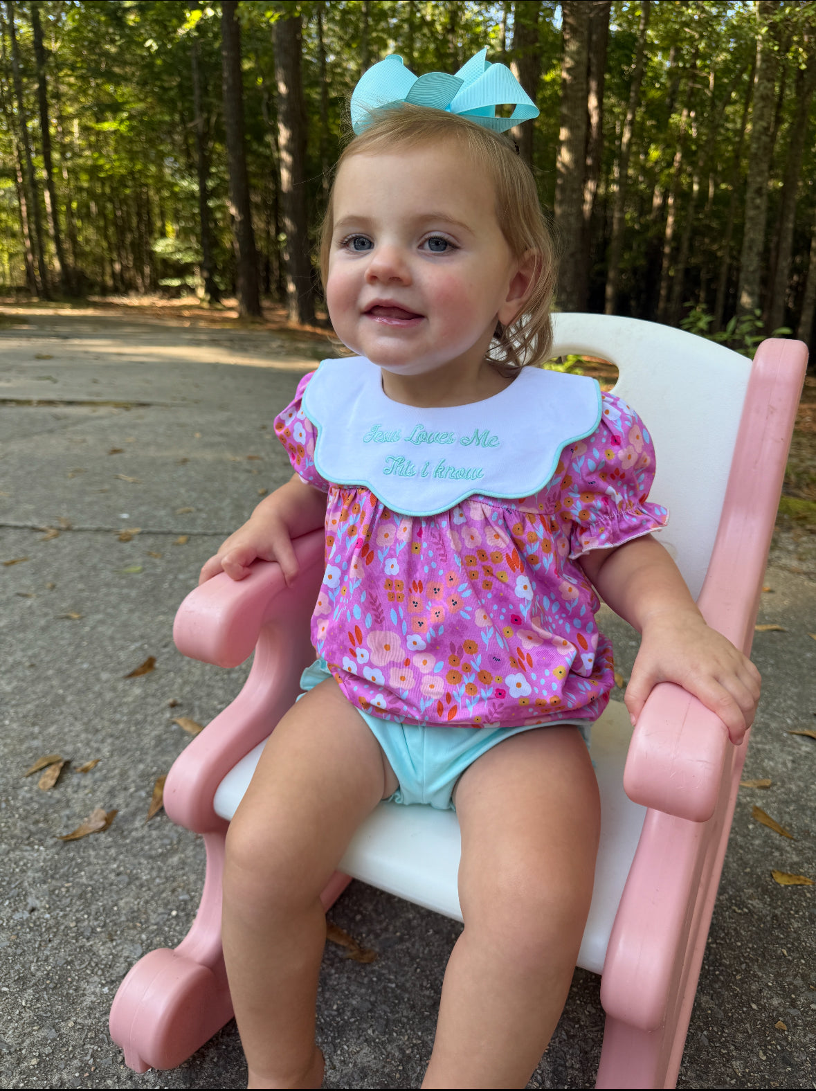 Jesus Loves Me This I Know Short Set