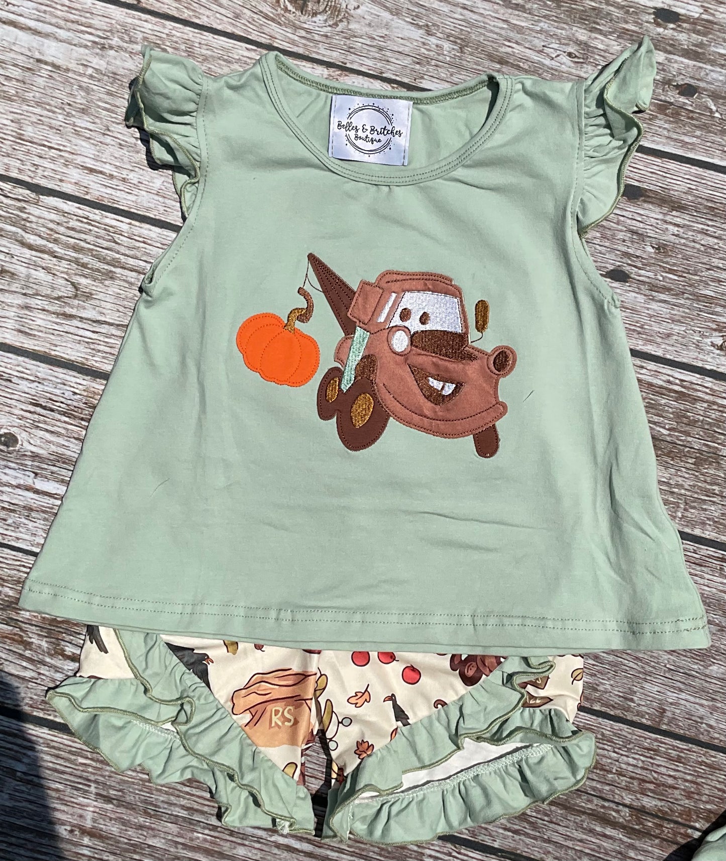 Towin’ Pumpkins Sibling Match