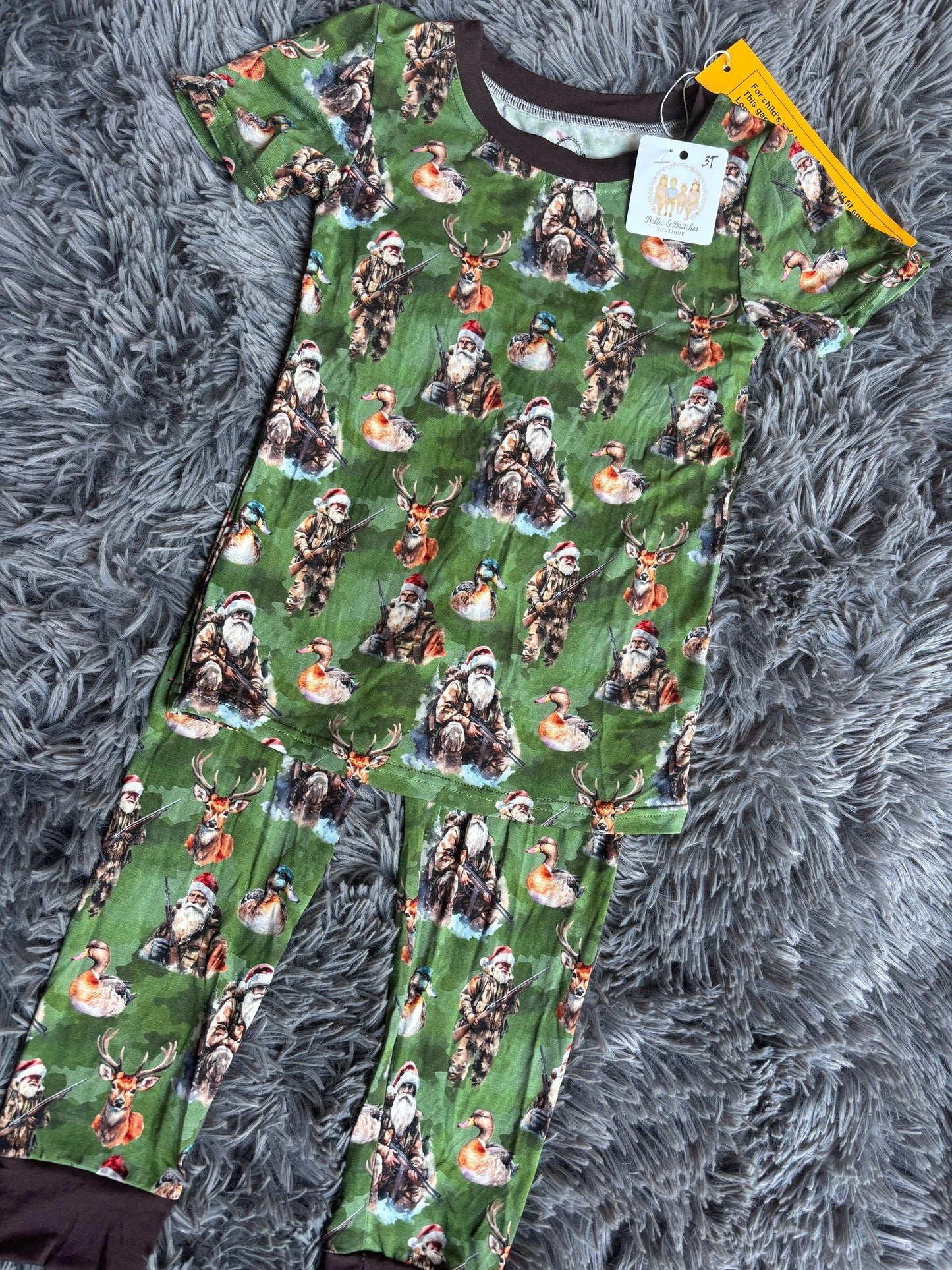 Holly Jolly Hunting Bamboo