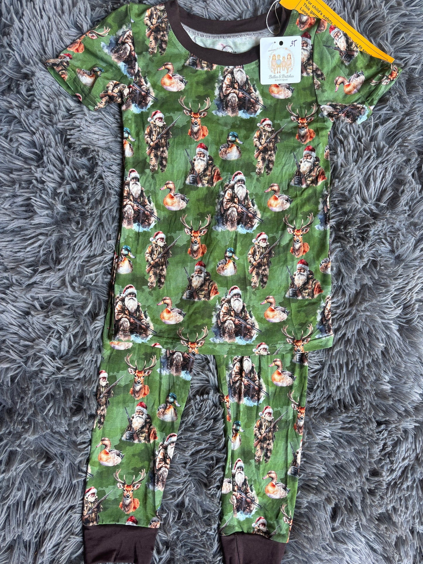 Holly Jolly Hunting Bamboo