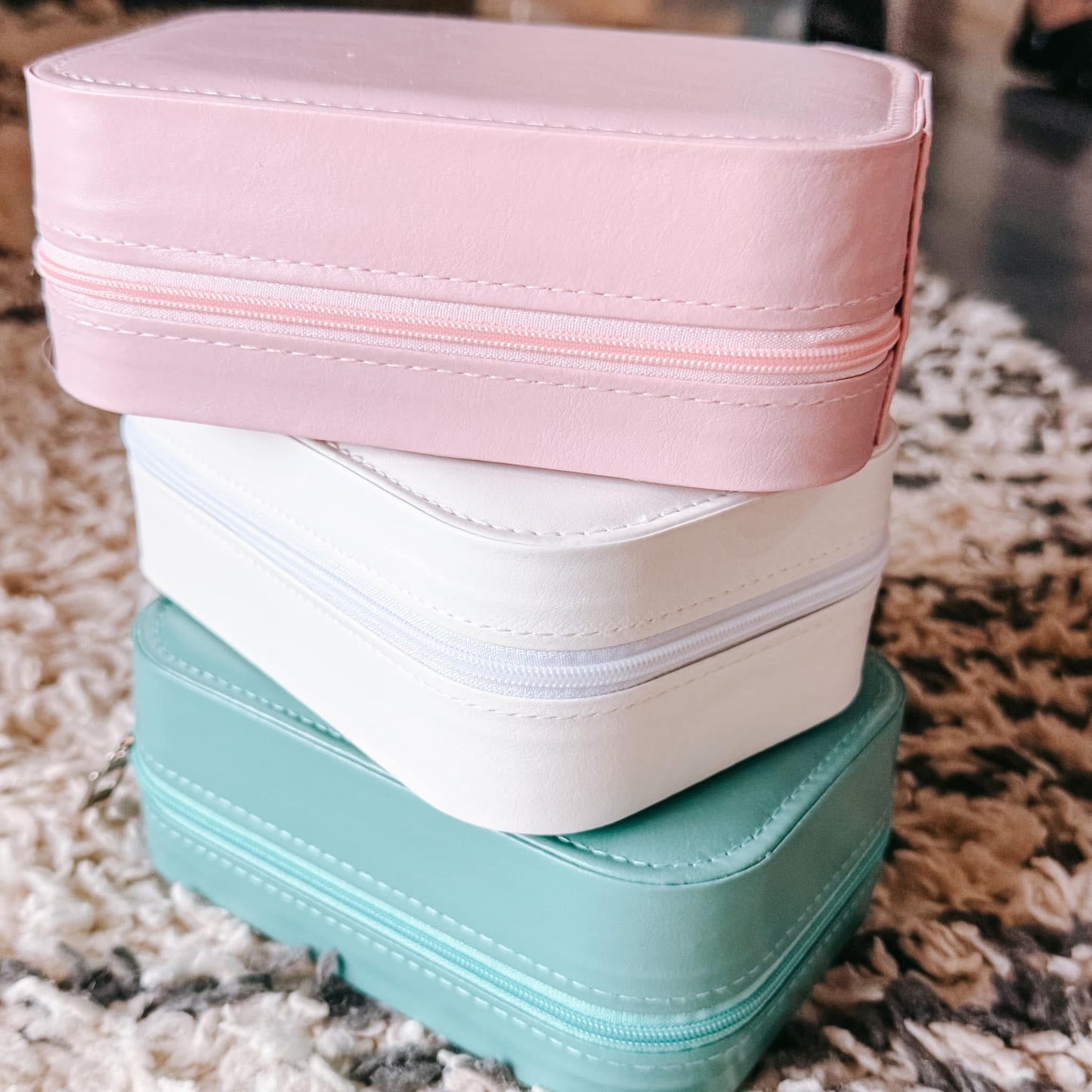 2-in-1 Travel Mirror