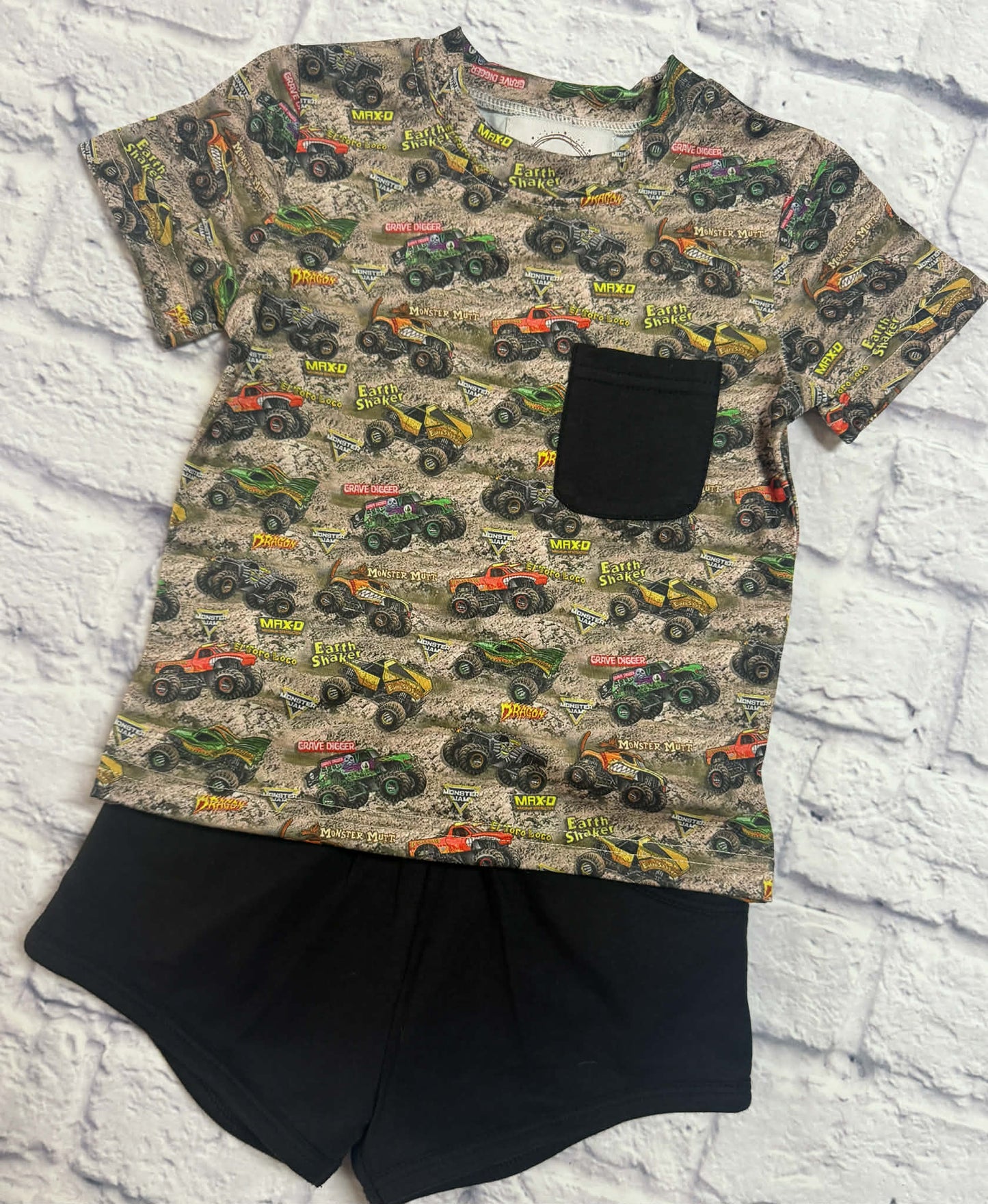 Rumble & Roll Short Set