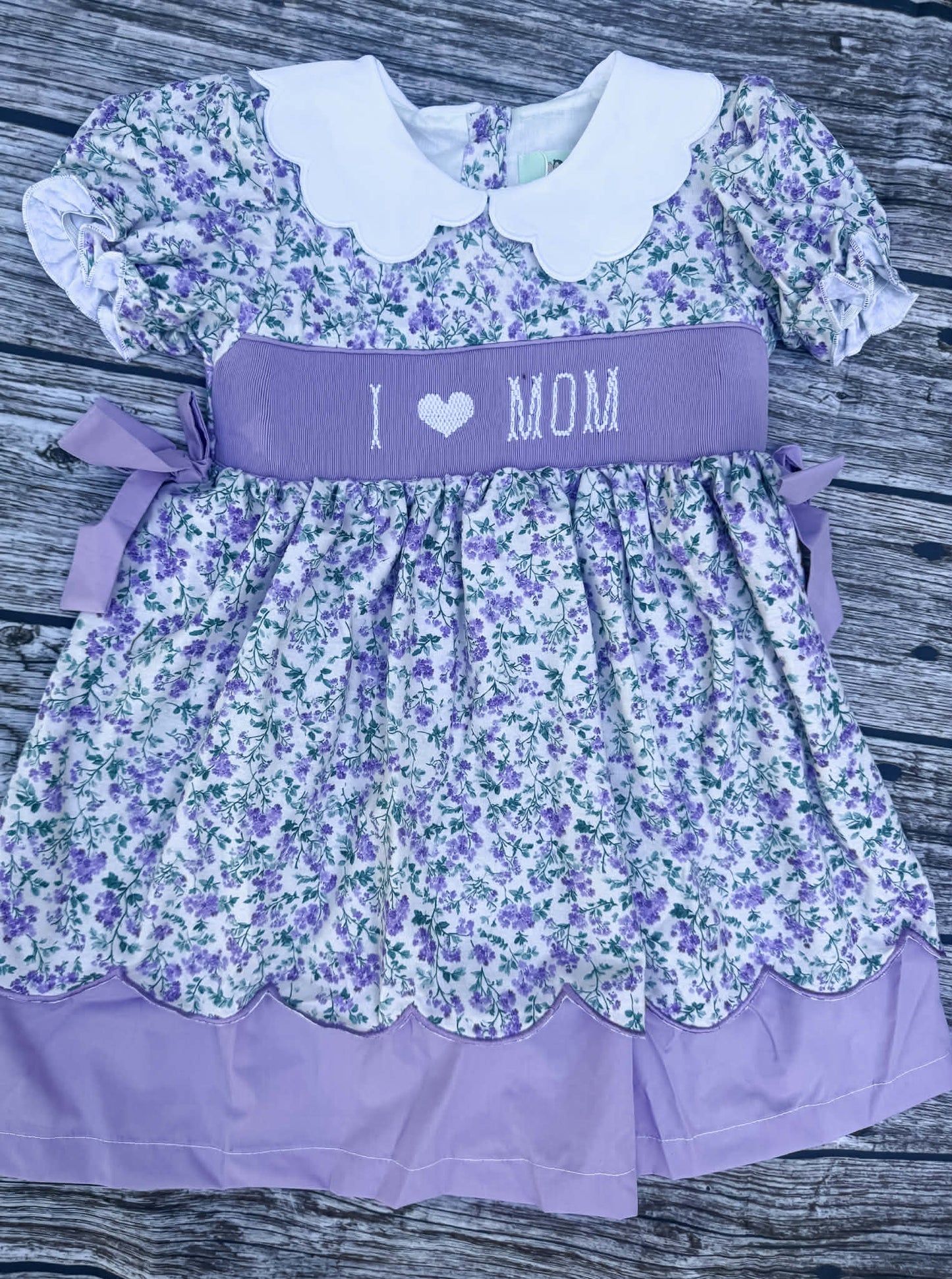 I 💟 MOM Smock Collection