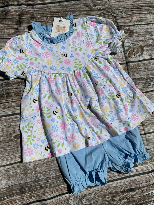 Buzz Into Spring Short Set