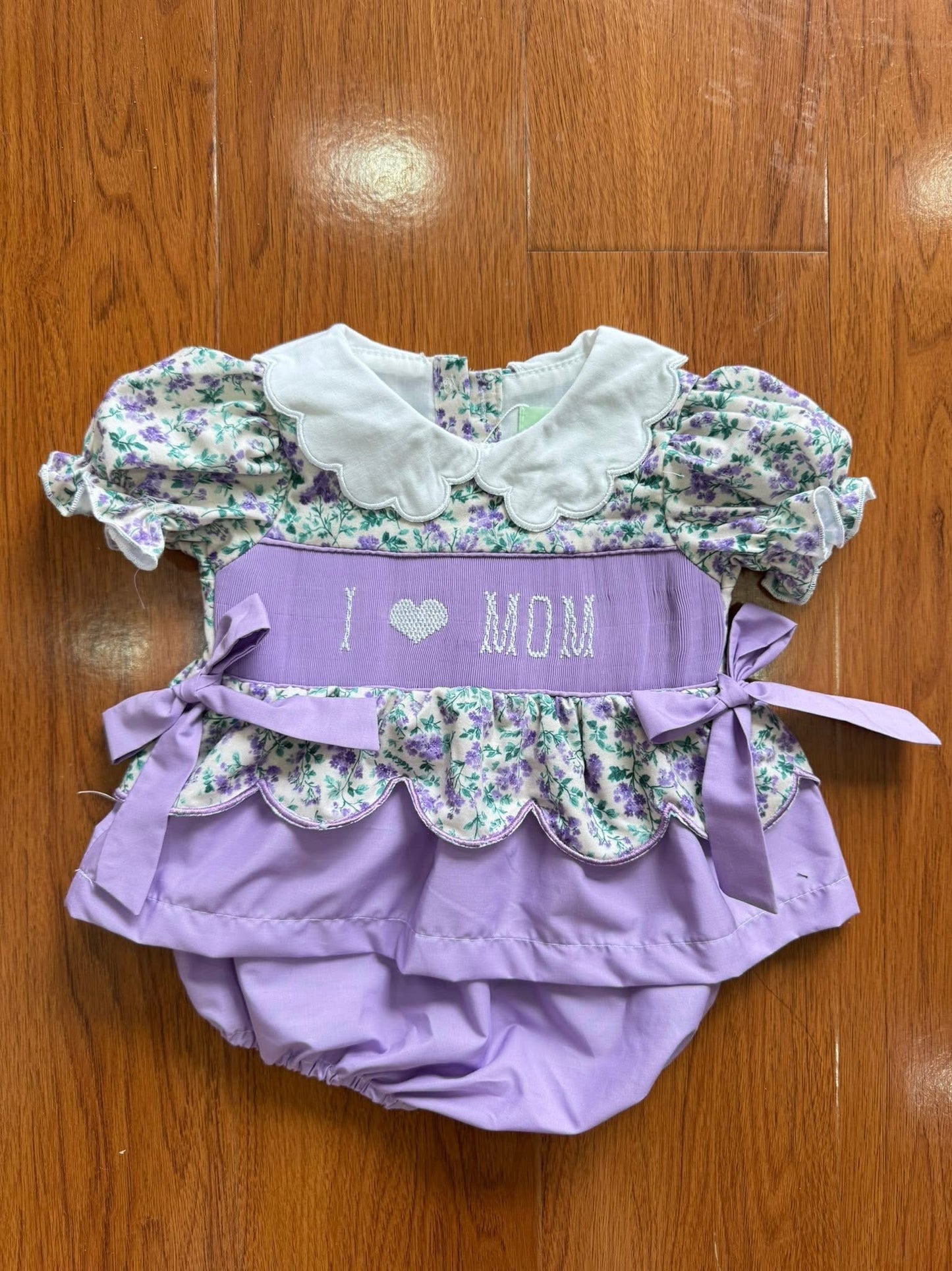 I 💟 MOM Smock Collection